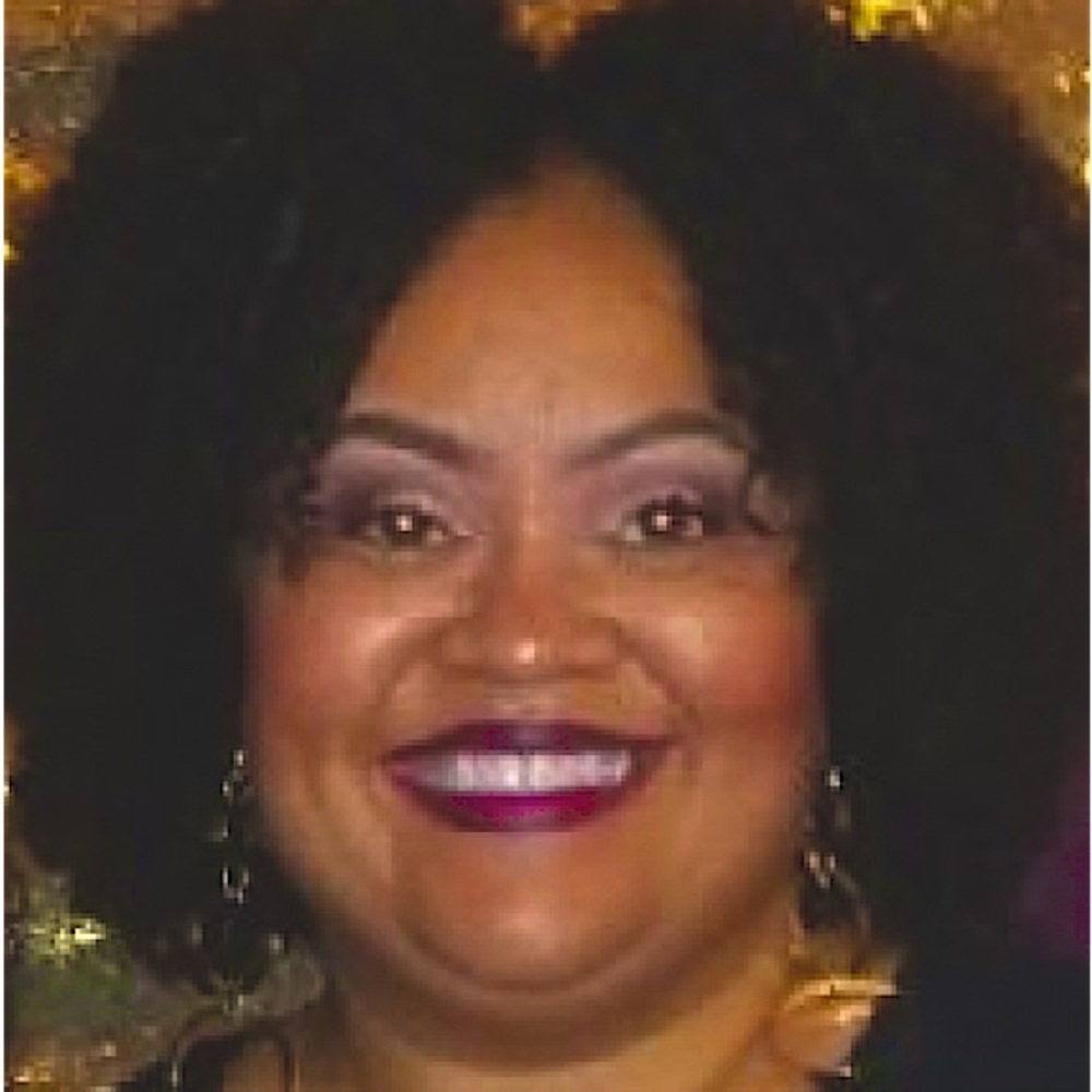 Meet your Posher, Adriane